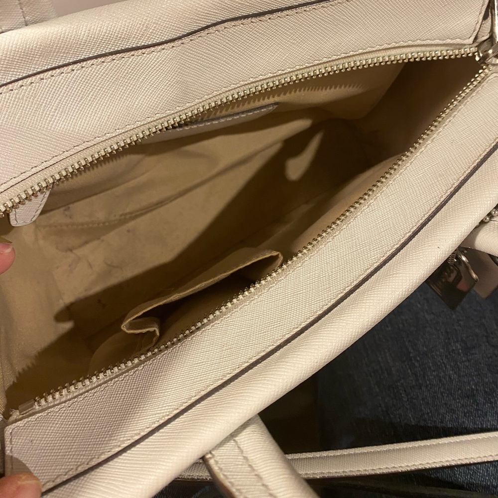 Coach purse - Picture 4 of 7